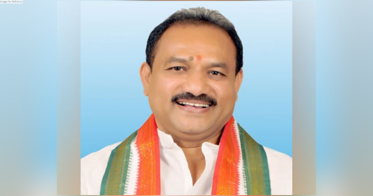 KCR insulted the state by removing 'Telangana' from his party's name: Congress' Mahesh Goud